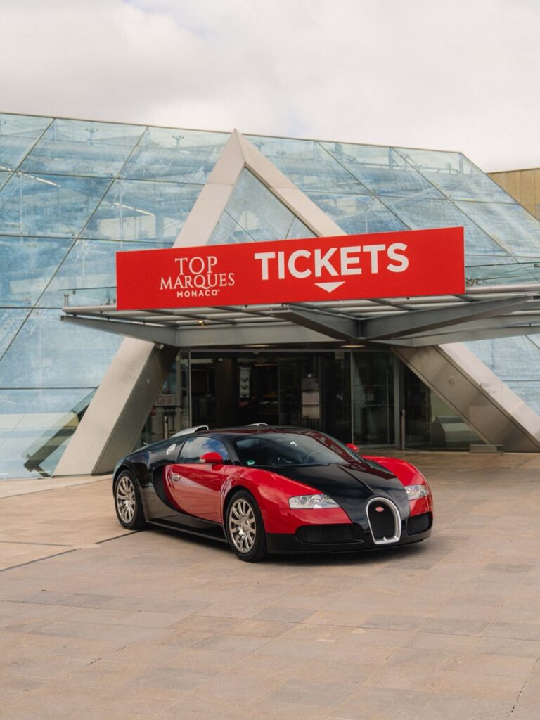 Supercar exposée à Monaco