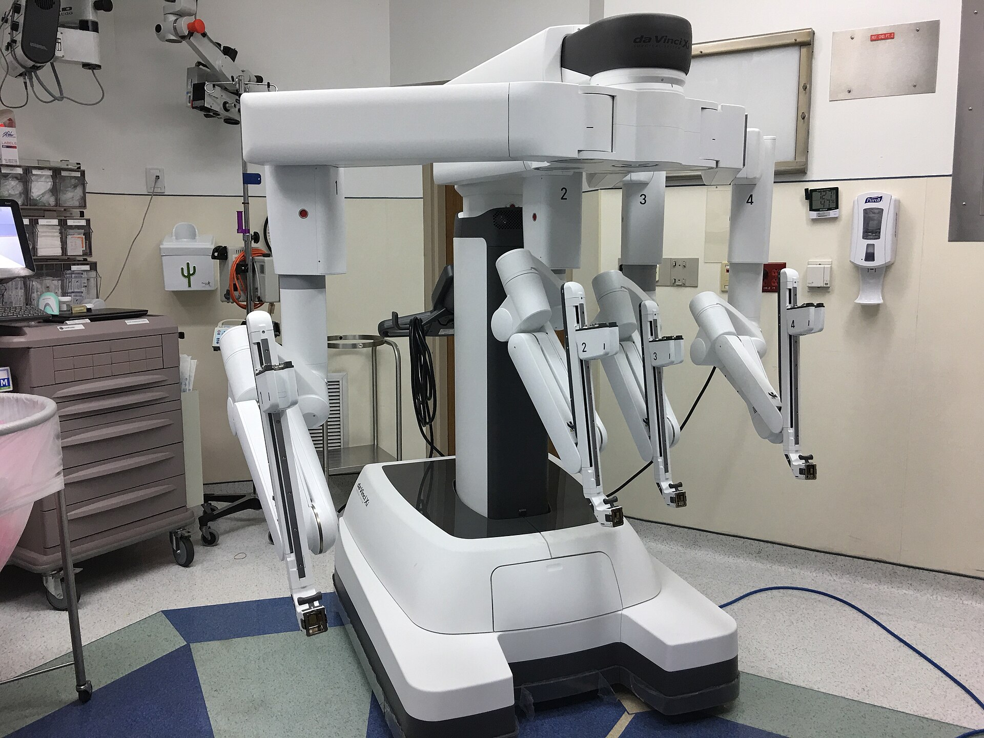 Chirurgie robotique : le da Vinci Single Port présenté au Centre Hospitalier Princesse Grace